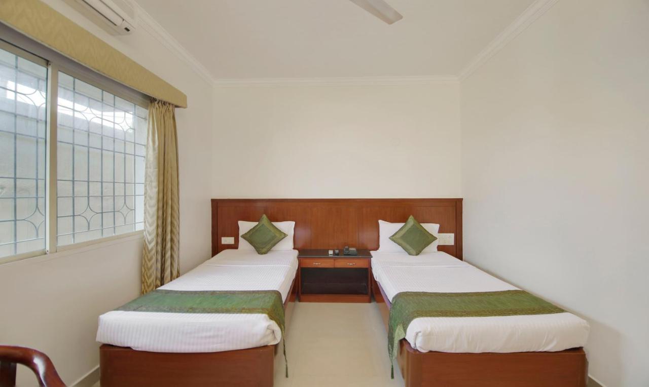 Treebo Trend President Suites Bangalore Exterior foto