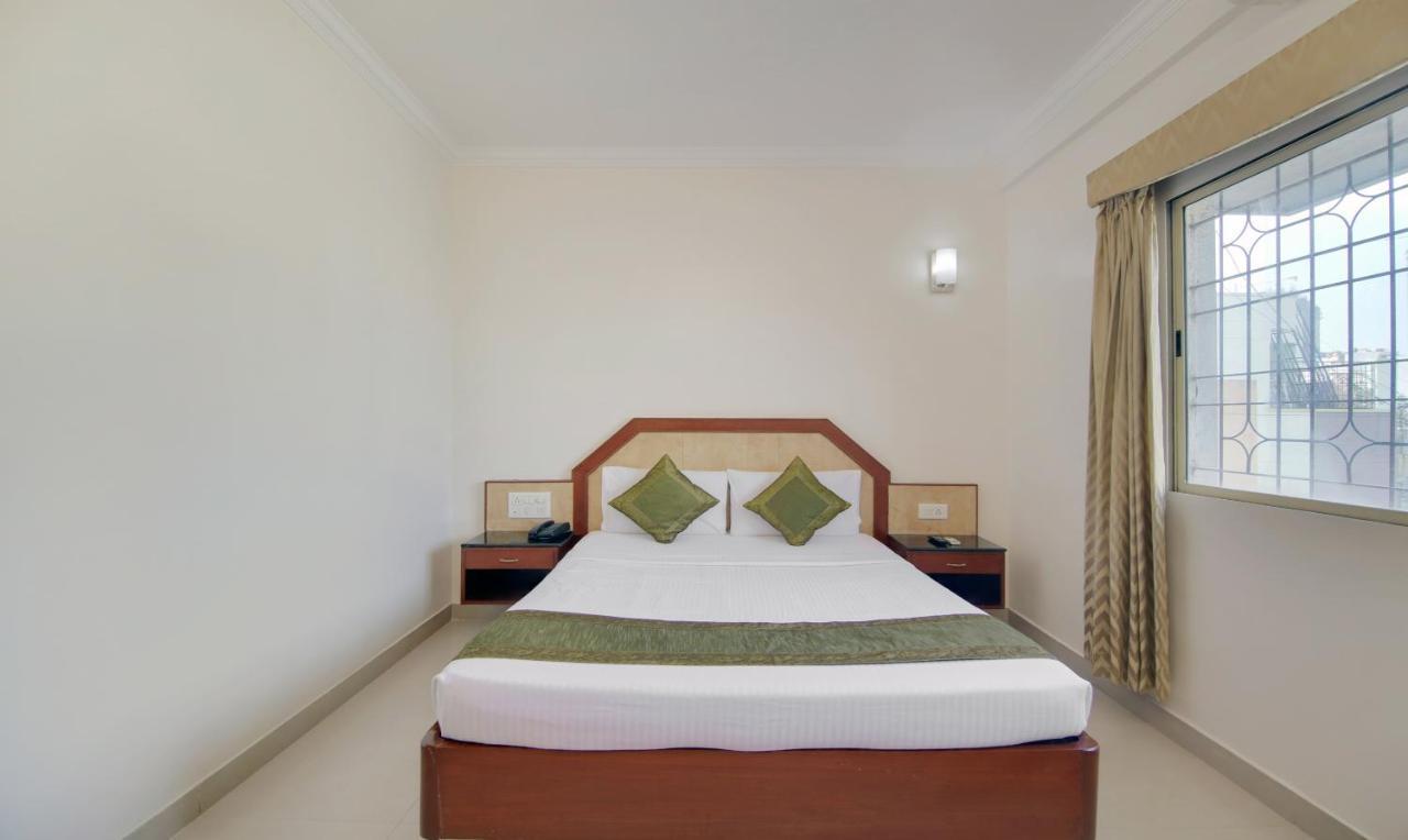Treebo Trend President Suites Bangalore Exterior foto